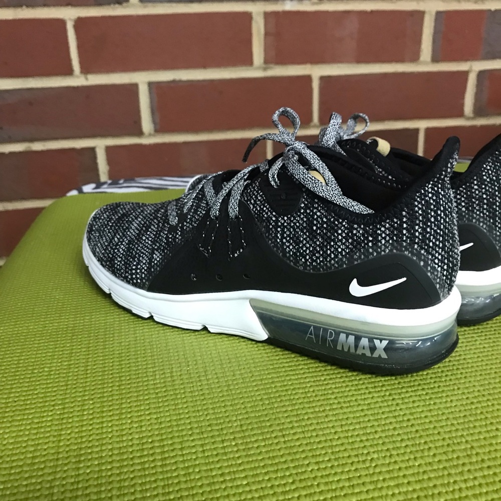 nike air-max-sequent-3 women’s sneakers.